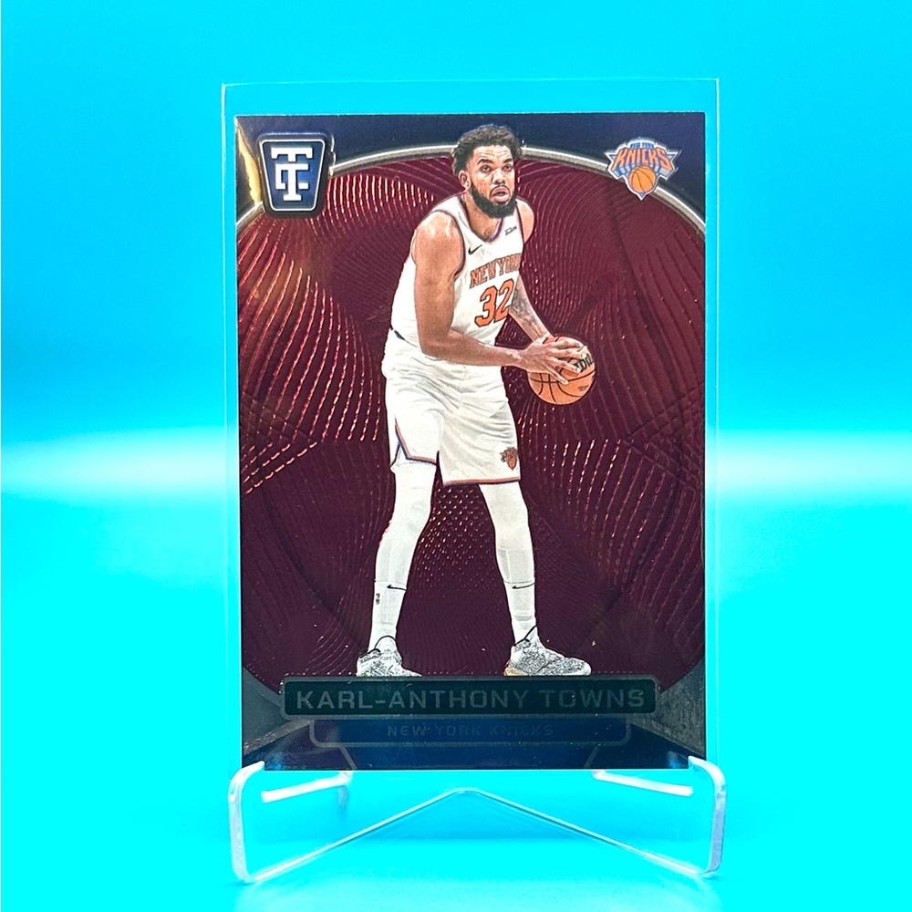 2024-24 Totally Certified🔥KARL-ANTHONY TOWNS🔥Red Mirror Refractor! #8 KNICKS